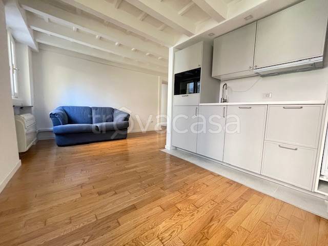 appartamento in affitto a Milano in zona Cadorna