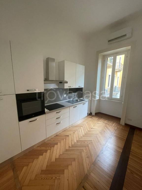 appartamento in affitto a Milano in zona Cinque Giornate