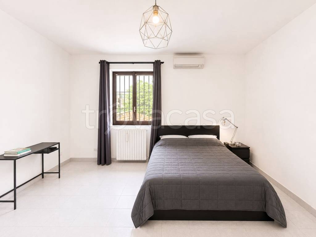 appartamento in affitto a Milano in zona Porta Genova