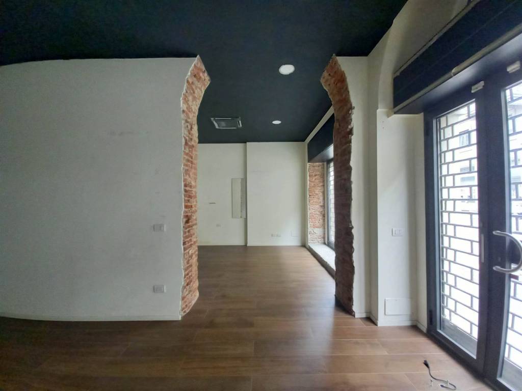 negozio in affitto a Milano in zona Porta Romana