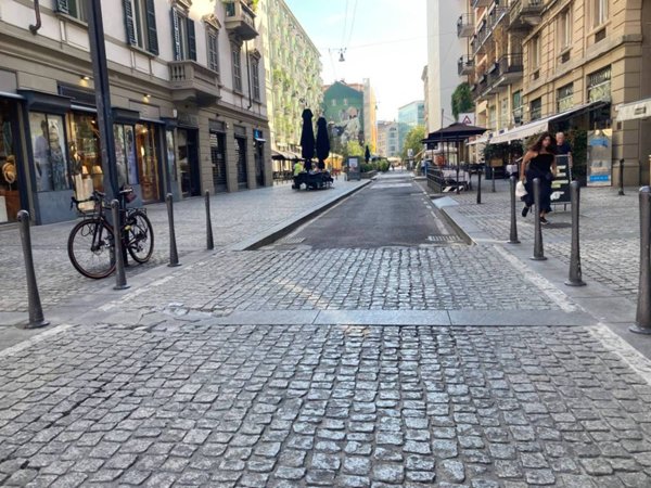 negozio in affitto a Milano