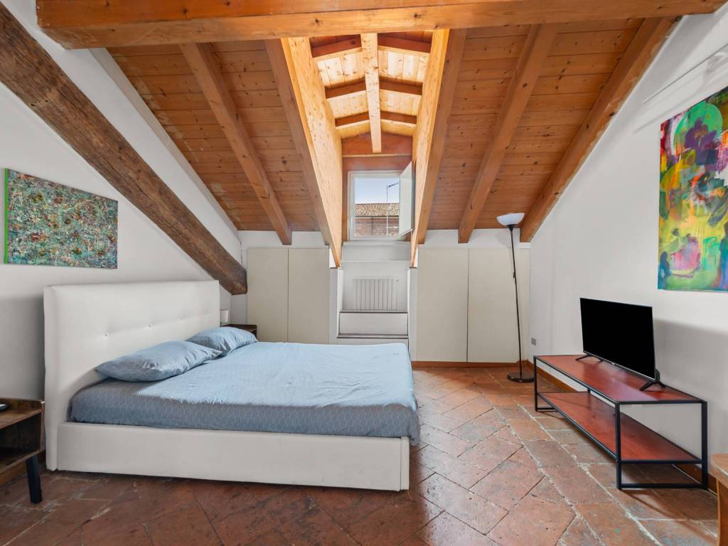 appartamento in affitto a Milano in zona Porta Genova