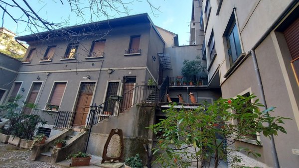 appartamento in affitto a Milano in zona Vigentino