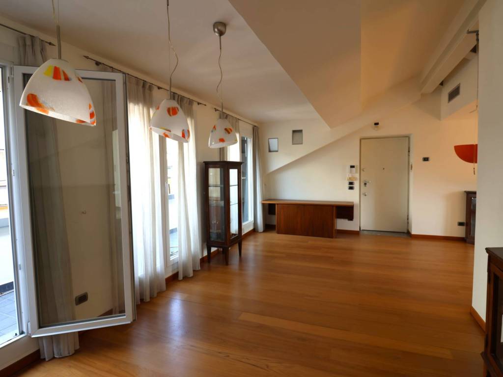 appartamento in affitto a Milano in zona XXII Marzo