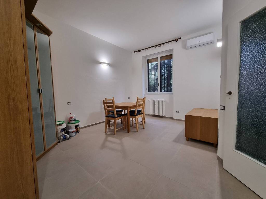 appartamento in affitto a Milano in zona Famagosta