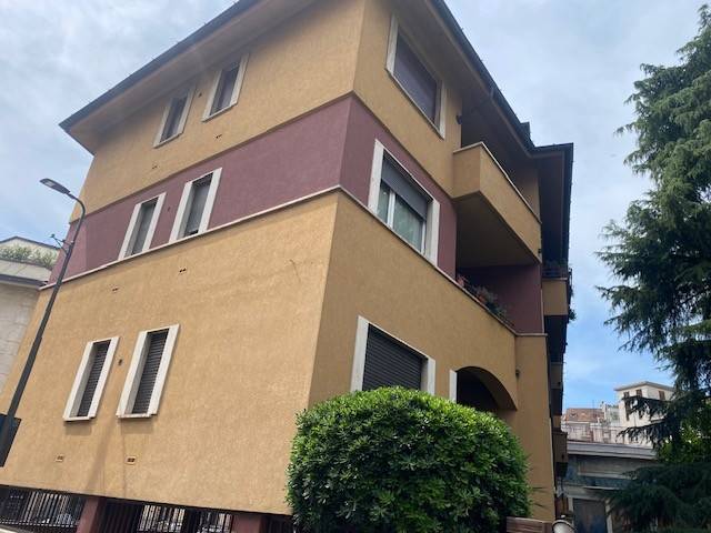 appartamento in affitto a Milano in zona Bullona