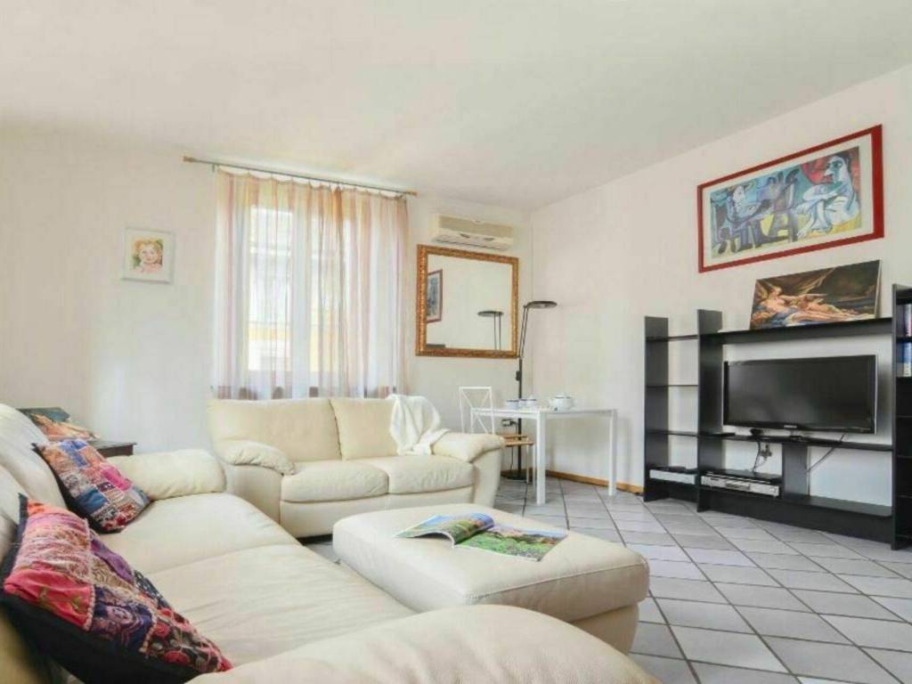 appartamento in affitto a Milano in zona Sant'Ambrogio