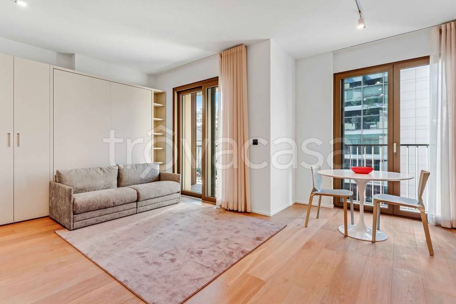 appartamento in affitto a Milano in zona Porta Nuova