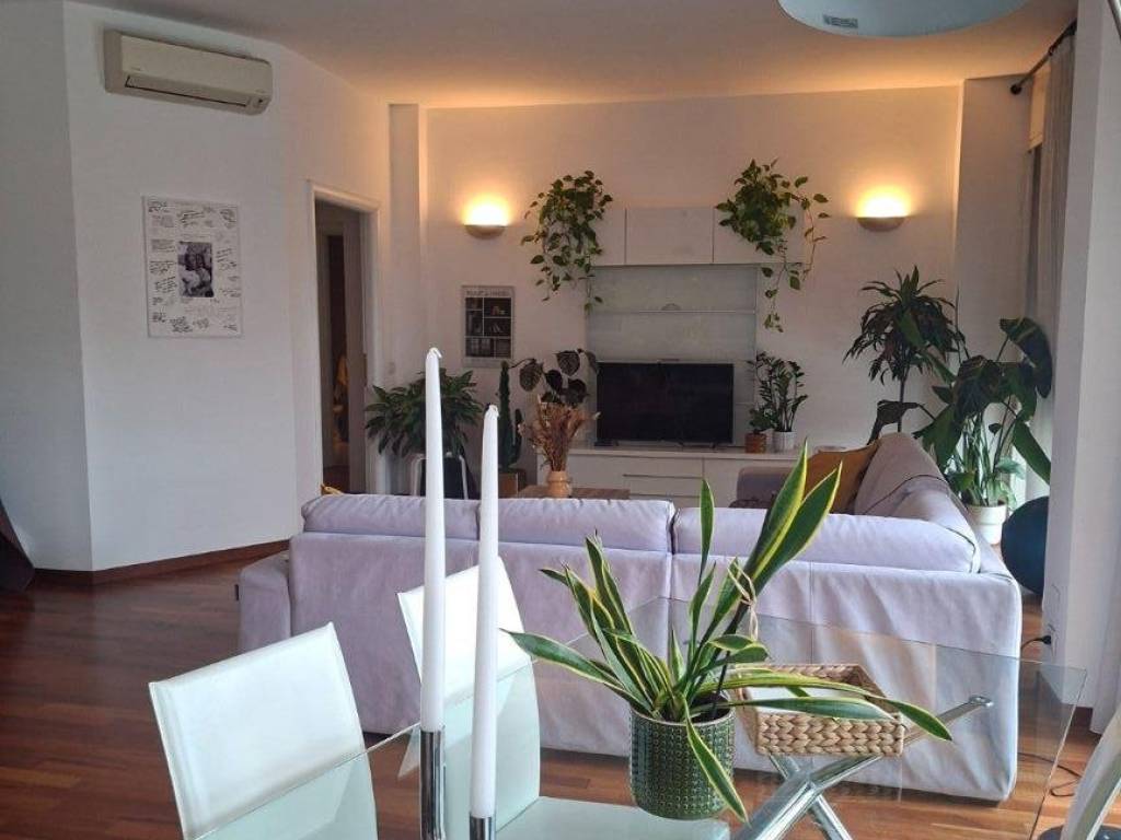 appartamento in affitto a Milano in zona Isola