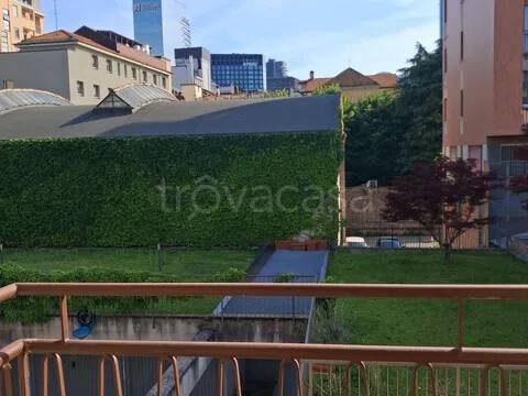 appartamento in affitto a Milano in zona Isola