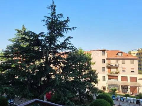 appartamento in affitto a Milano in zona Isola