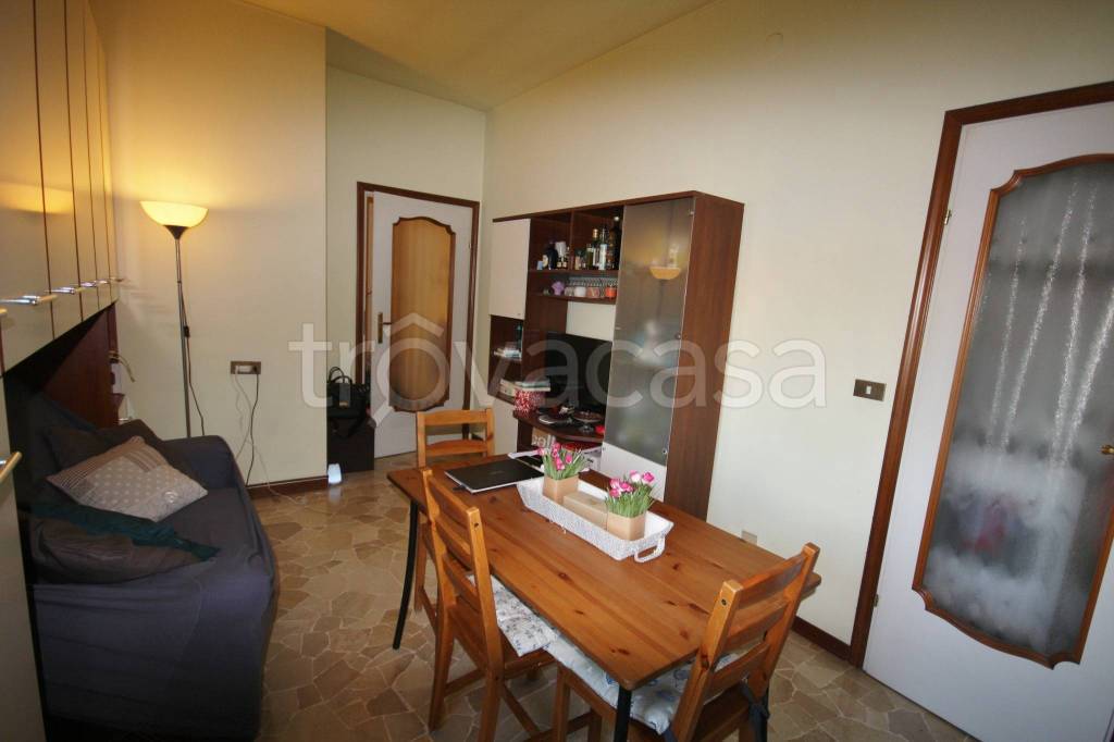 appartamento in affitto a Milano in zona Corvetto