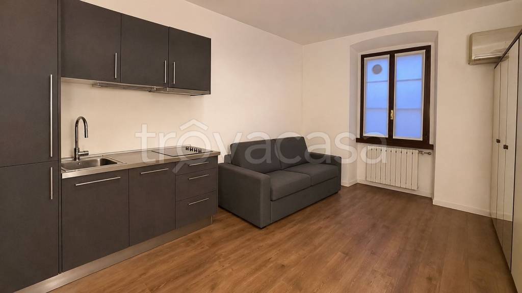 appartamento in affitto a Milano in zona Porta Genova