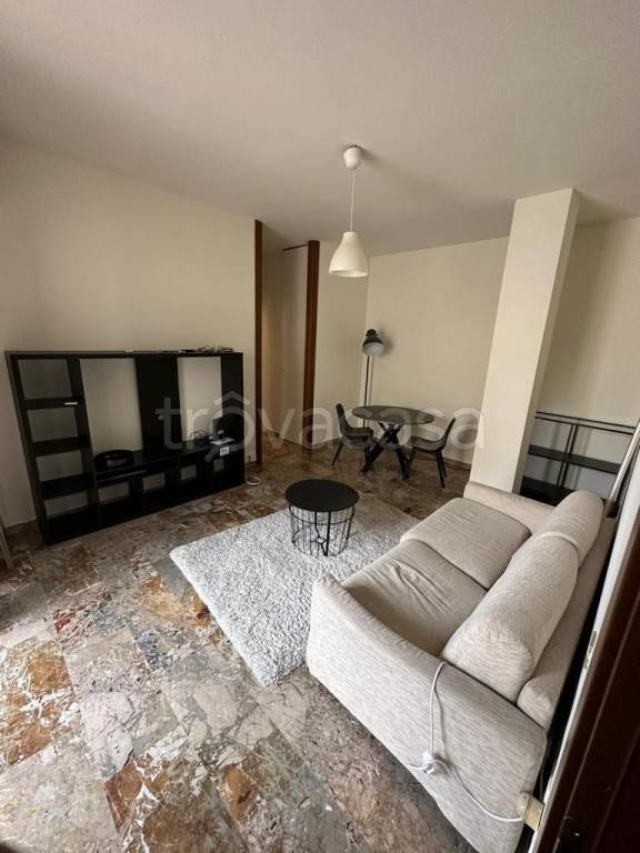 appartamento in affitto a Milano in zona Solari