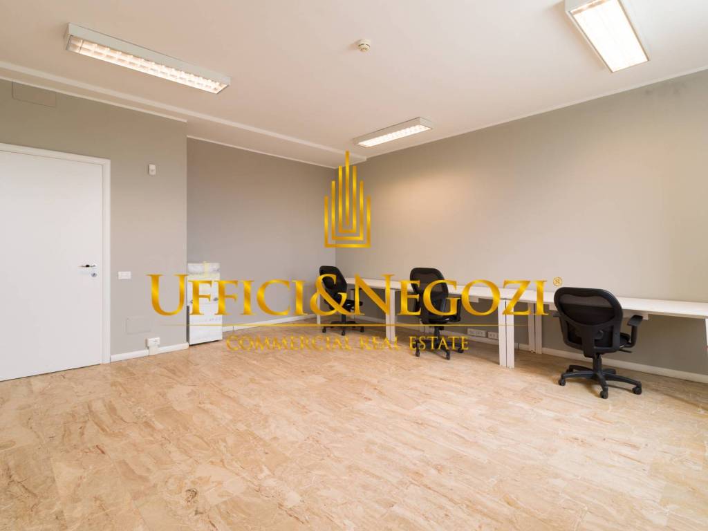 ufficio in affitto a Milano in zona Famagosta
