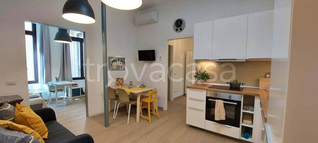 appartamento in affitto a Milano in zona De Angeli