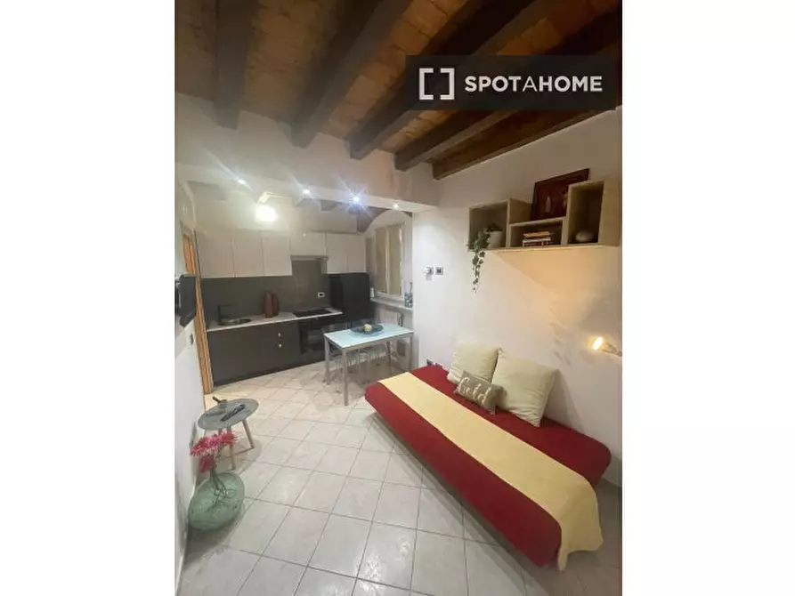 appartamento in affitto a Milano in zona Chiesa Rossa