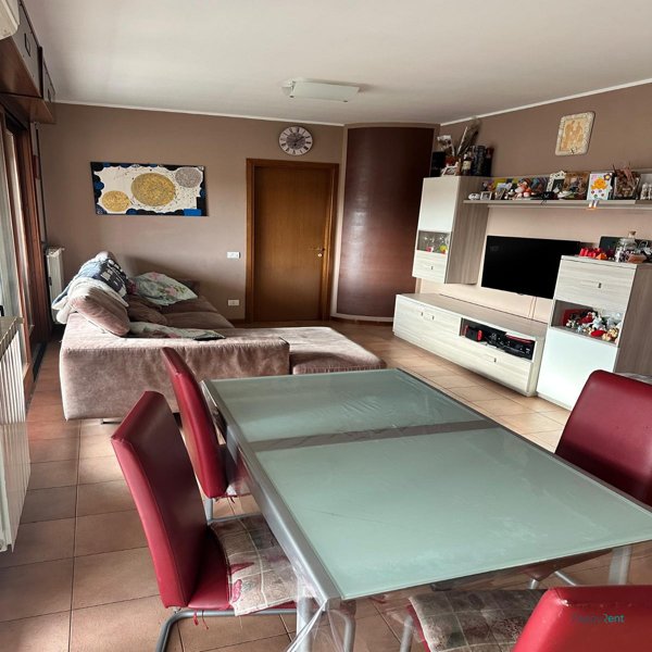 appartamento in affitto a Milano in zona Adriano