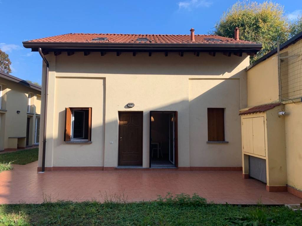 appartamento in affitto a Milano in zona Vigentino