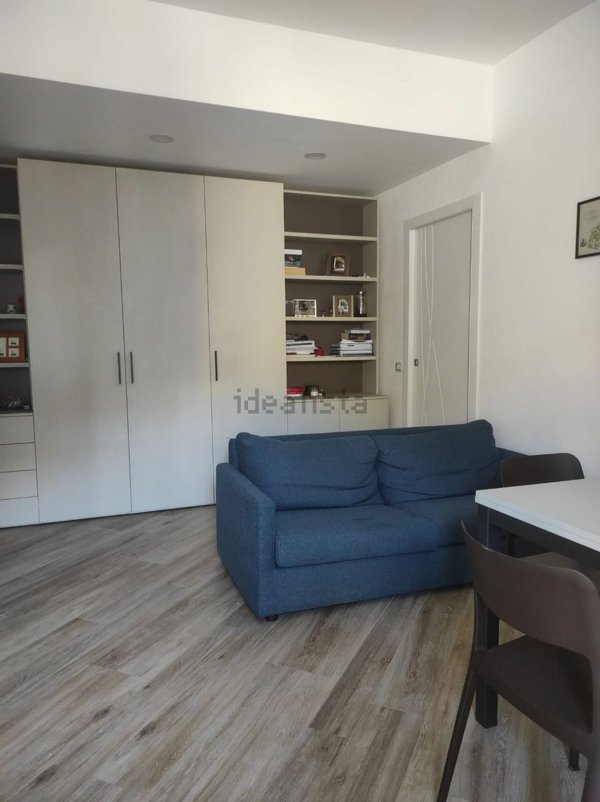appartamento in affitto a Milano in zona Lorenteggio