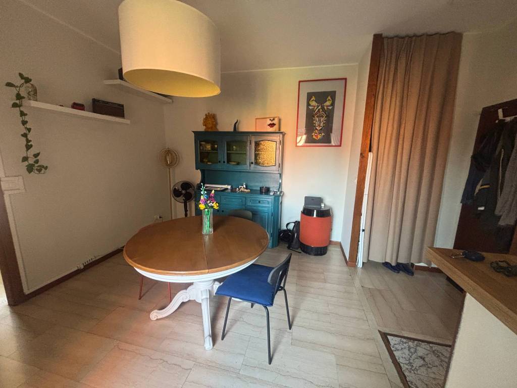 appartamento in affitto a Milano in zona Lorenteggio