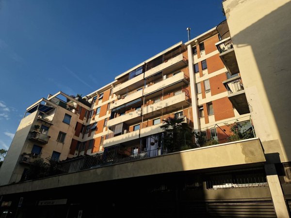 appartamento in affitto a Milano in zona Lorenteggio
