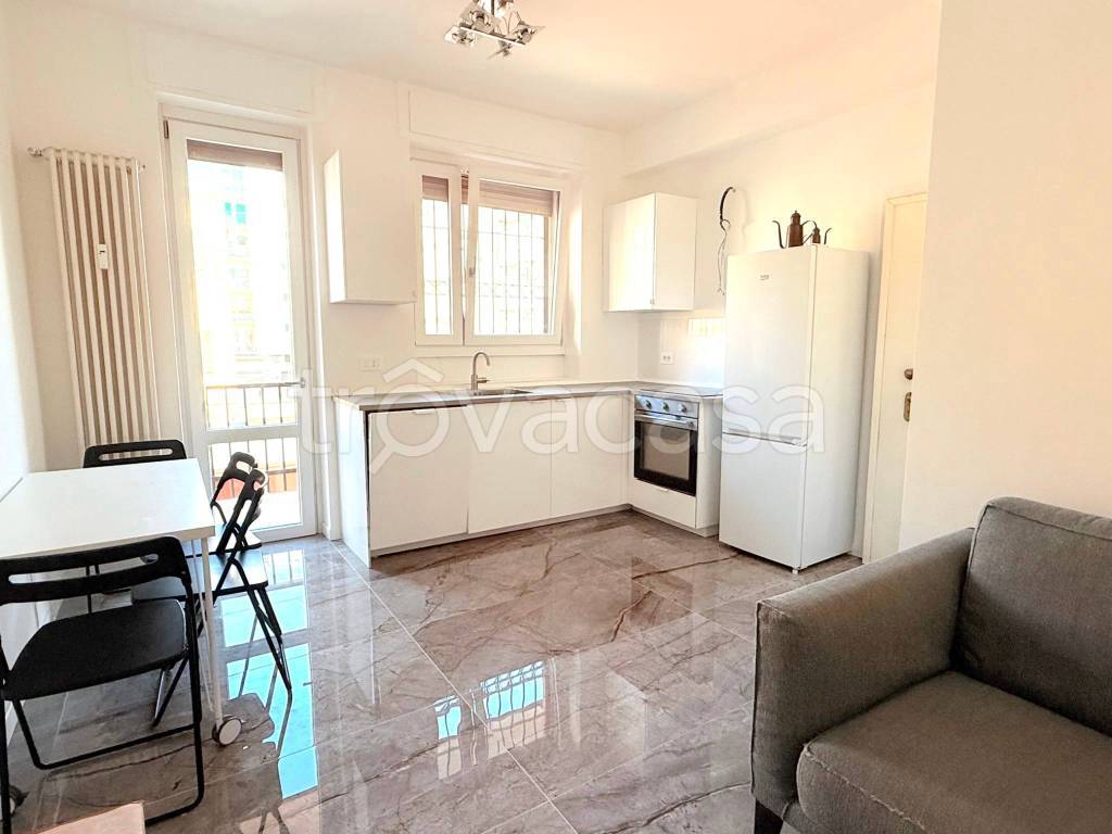appartamento in affitto a Milano in zona Corsica