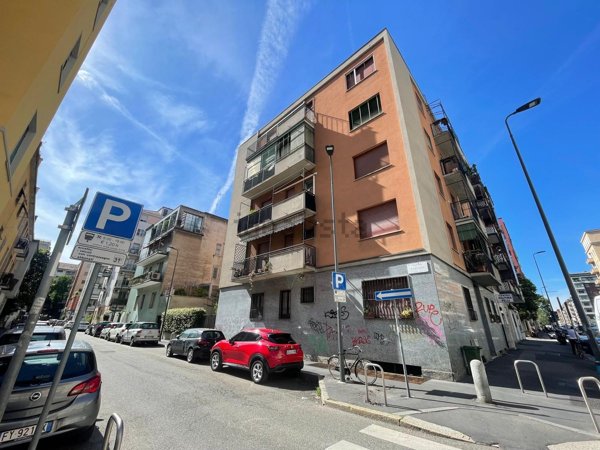 appartamento in affitto a Milano in zona Corsica