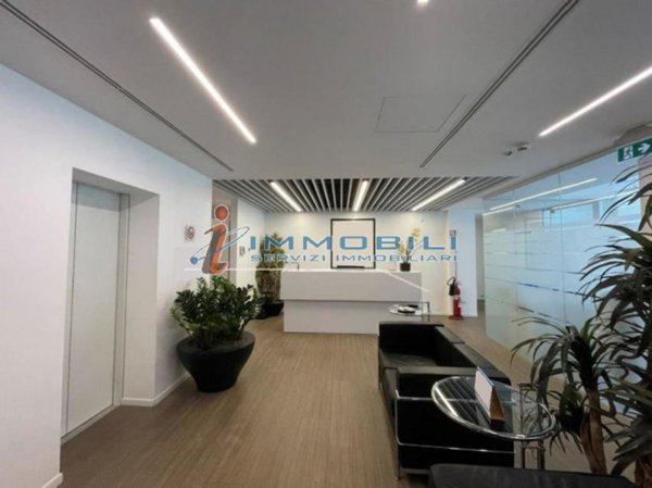 ufficio in affitto a Milano in zona De Angeli