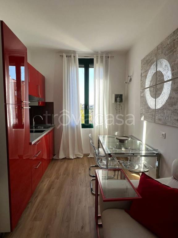 appartamento in affitto a Milano in zona Piazzale Lodi