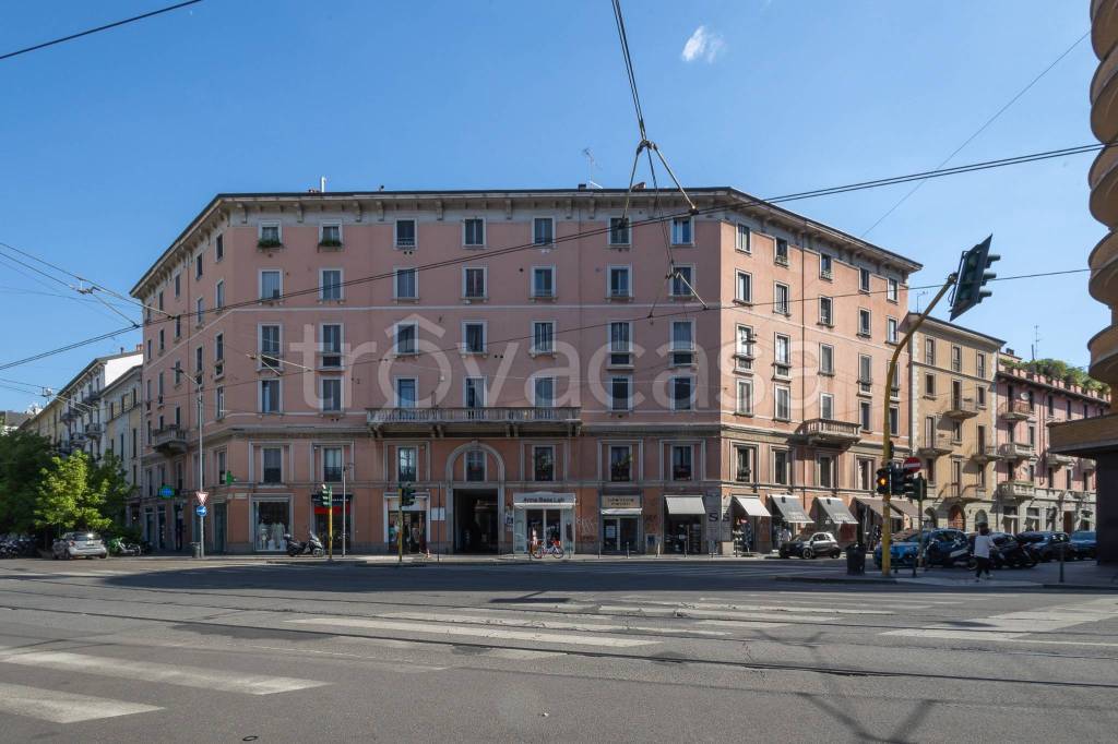 appartamento in affitto a Milano in zona De Angeli
