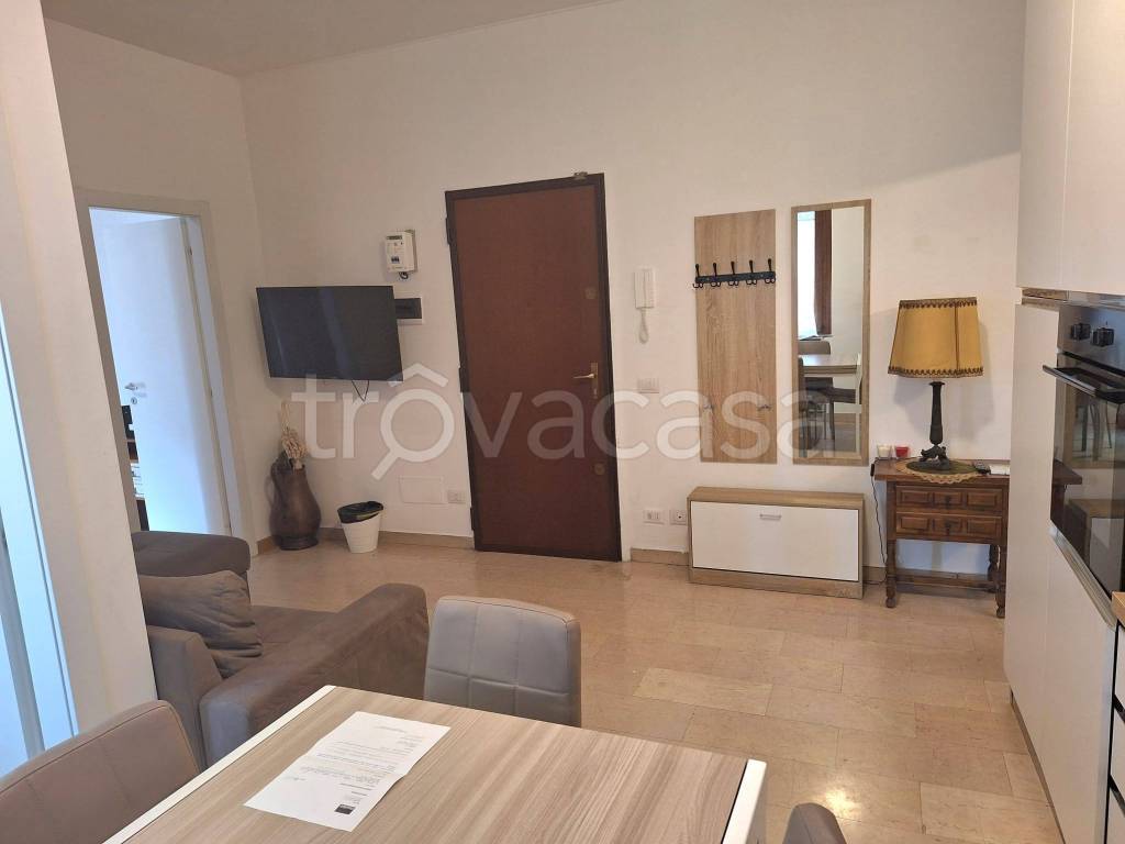 appartamento in affitto a Milano in zona Corvetto