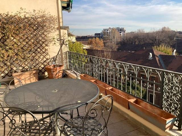 appartamento in affitto a Milano in zona Guastalla