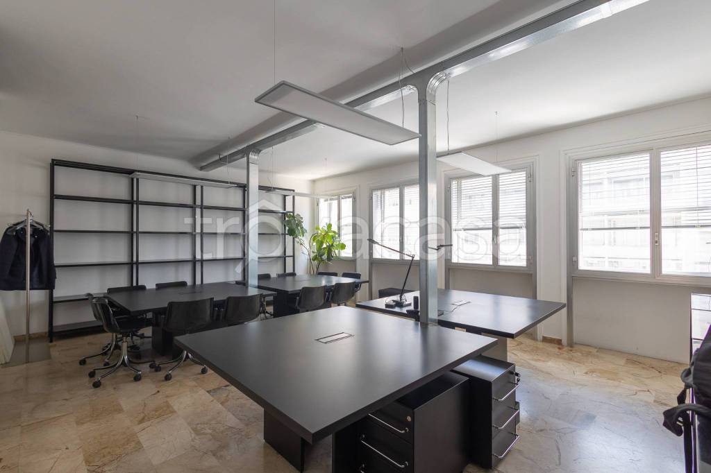 ufficio in affitto a Milano in zona XXII Marzo