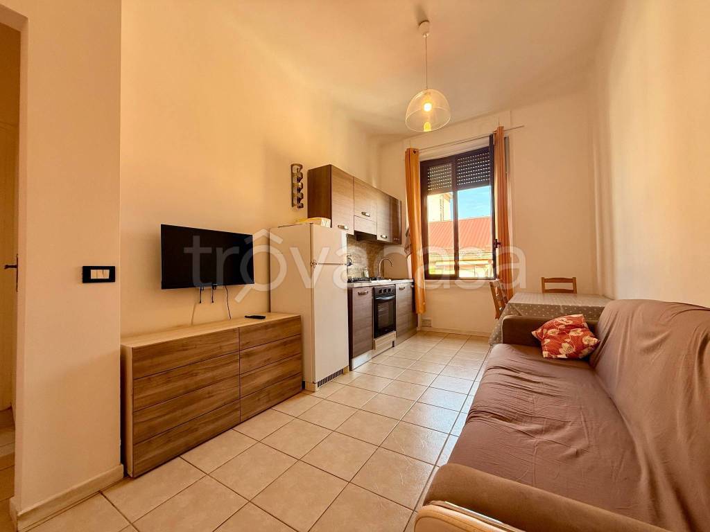 appartamento in affitto a Milano in zona Famagosta
