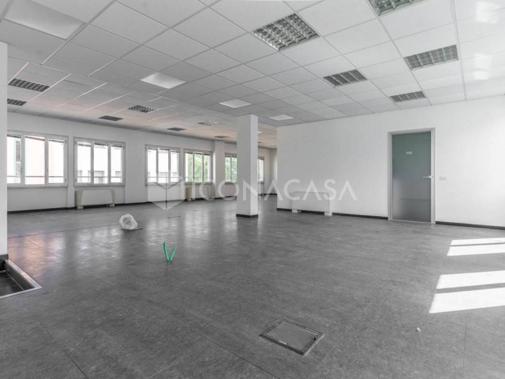 ufficio in affitto a Milano in zona Rogoredo