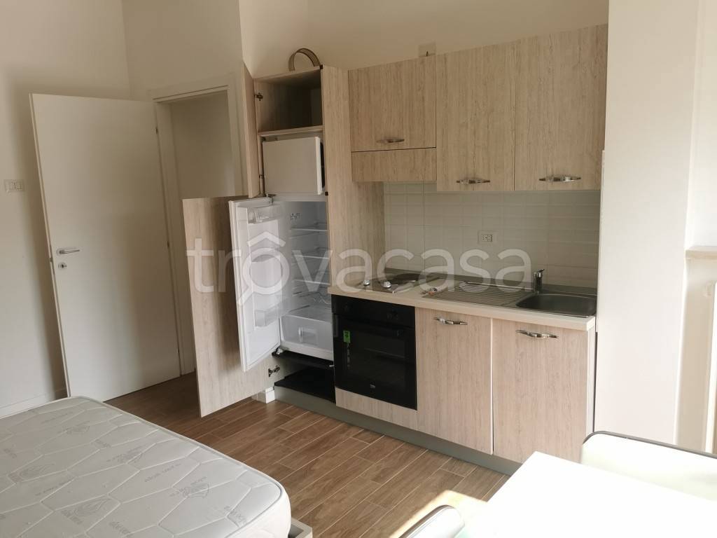 appartamento in affitto a Milano in zona De Angeli