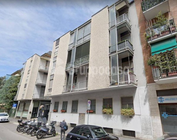 appartamento in affitto a Milano in zona Corsica