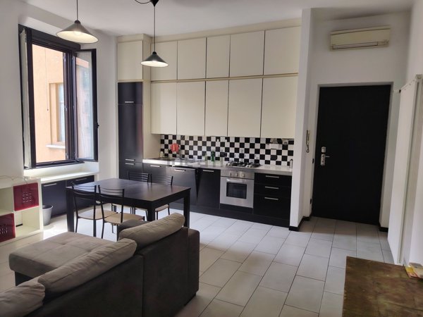 appartamento in affitto a Milano in zona Ponte Seveso