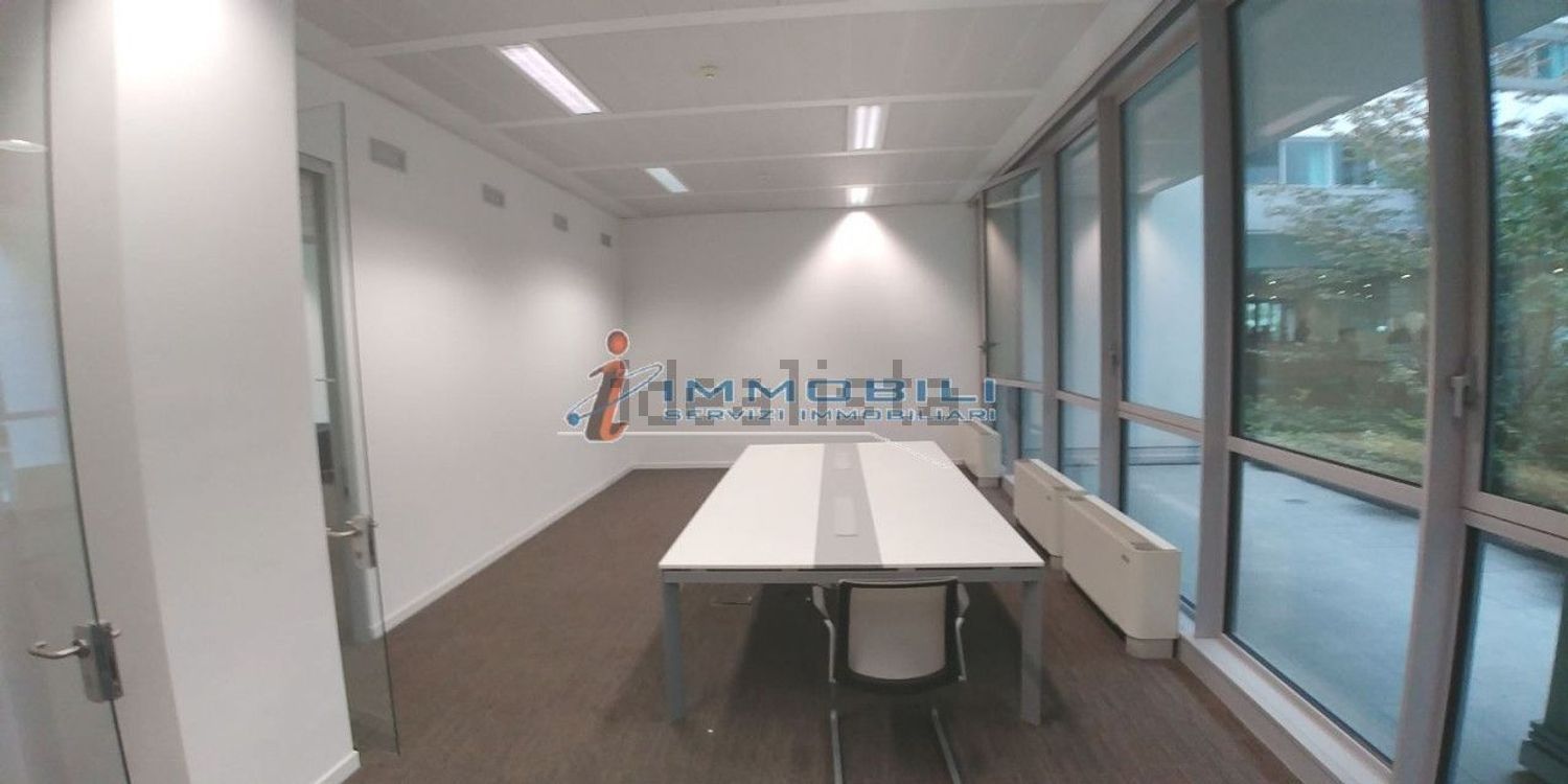 ufficio in affitto a Milano in zona Tibaldi
