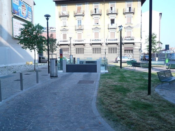 box auto in affitto a Milano in zona Porta Nuova