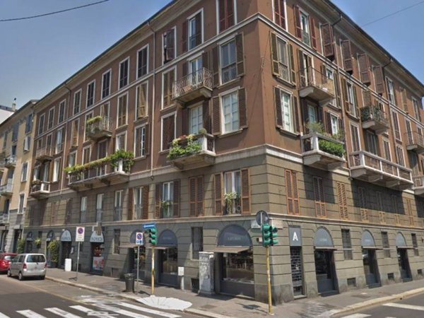 box auto in affitto a Milano in zona Porta Nuova