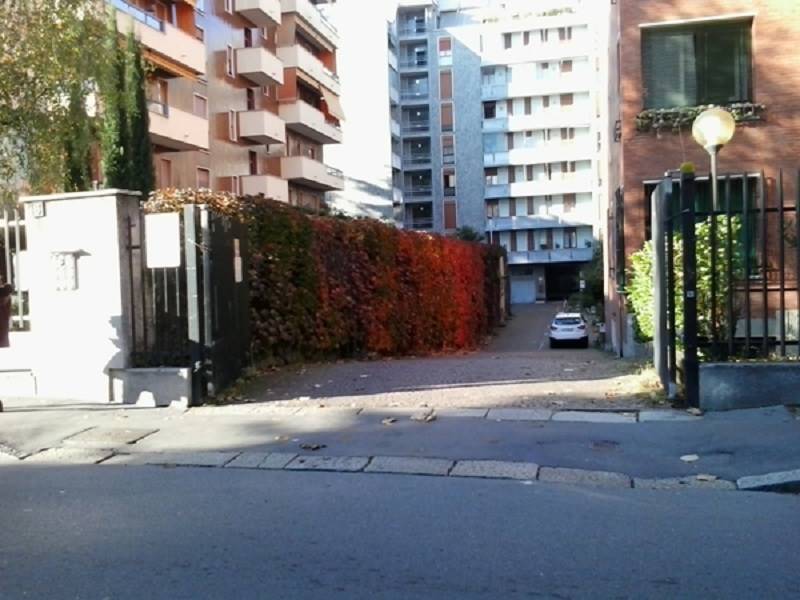 box auto in affitto a Milano in zona Affori