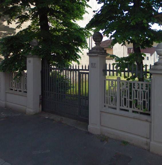 box auto in affitto a Milano in zona Greco