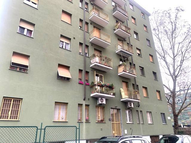 box auto in affitto a Milano in zona Rottole