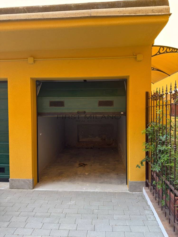 box auto in affitto a Milano in zona Ponte Seveso