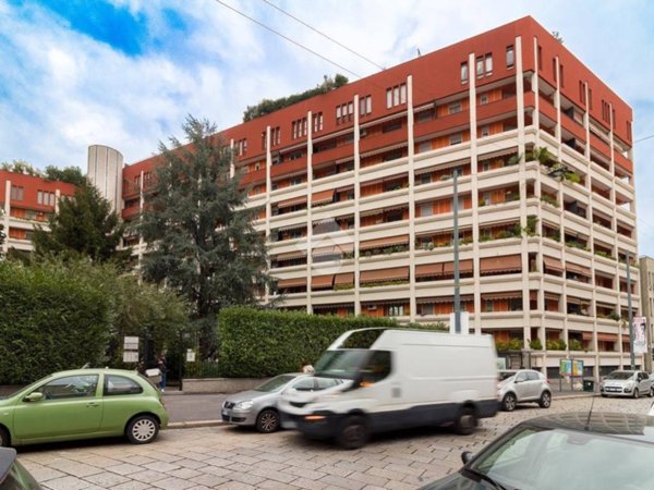 box auto in affitto a Milano in zona Piazzale Lodi