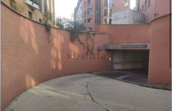 box auto in affitto a Milano in zona Porta Genova