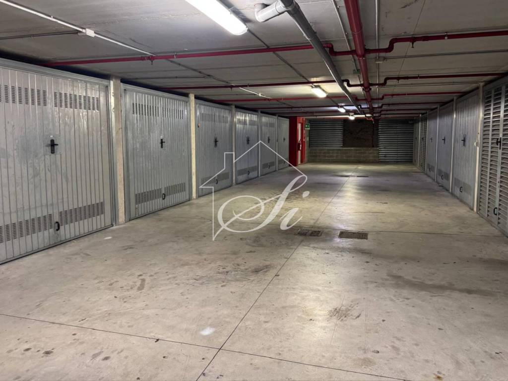 box auto in affitto a Milano in zona Dergano