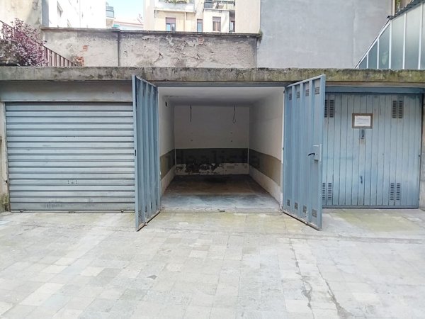 box auto in affitto a Milano in zona Cinque Giornate